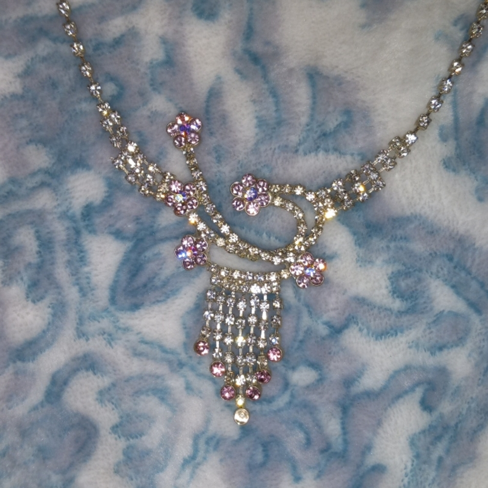 Necklace - Picture 2 of 2